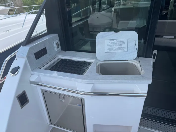 Perfect Alibi Yacht Photos Pics 