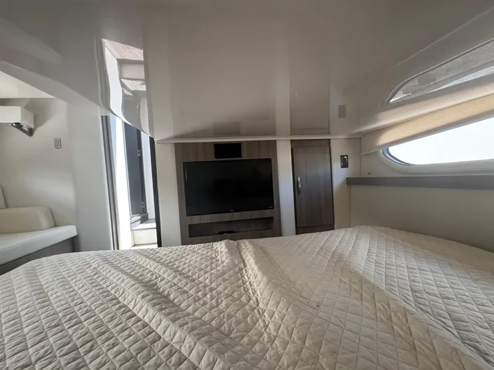 Perfect Alibi Yacht Photos Pics 