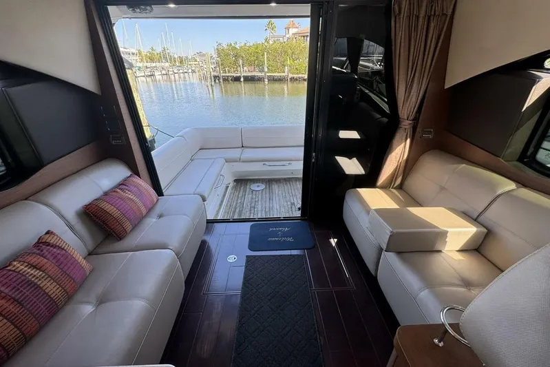 Lopez Cove II Yacht Photos Pics 2016 Sea Ray 470 Sundancer 'Lopez Cove II' - Aft Seating