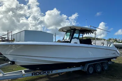 Boston Whaler 330 Outrage