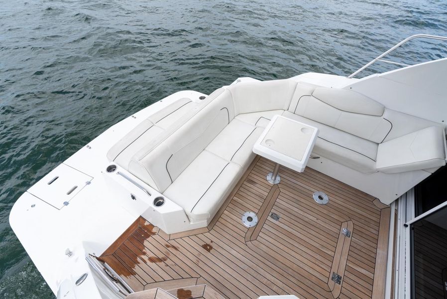 2016 Cruisers Yachts 41 Cantius