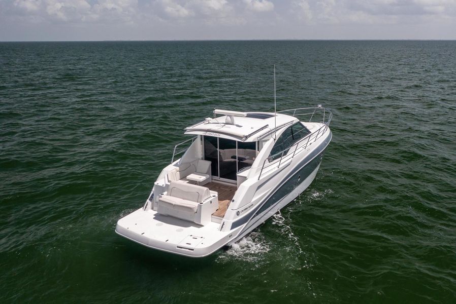 2016 Cruisers Yachts 41 Cantius