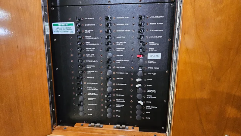  Yacht Photos Pics Electrical panel of a 2000 Carver 450 Voyager Pilothouse yacht.