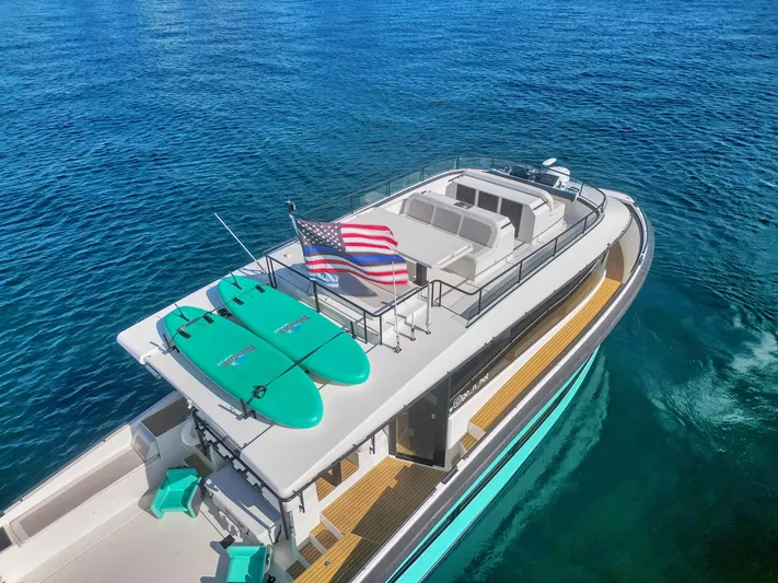 Go-n-hot Yacht Photos Pics 