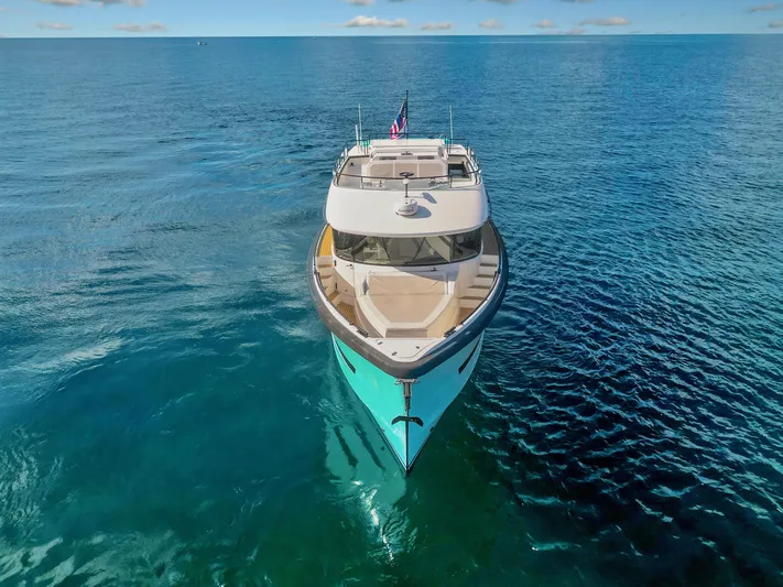 Go-n-hot Yacht Photos Pics 