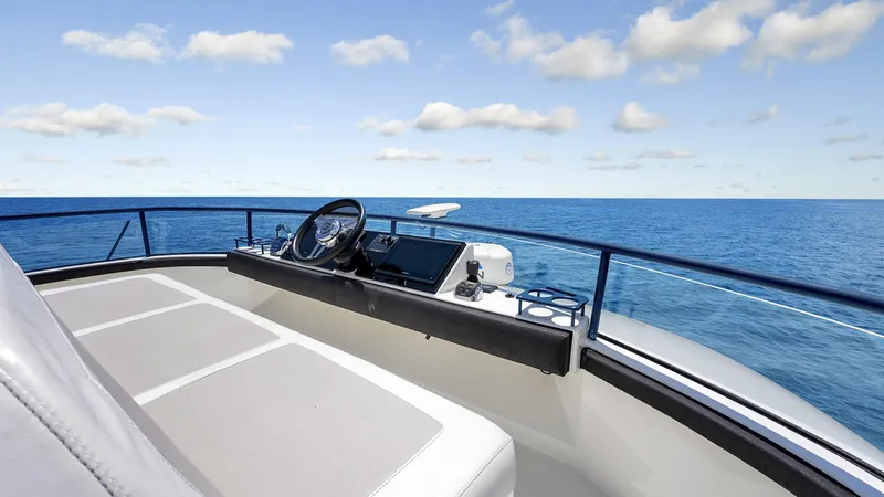 Go-n-hot Yacht Photos Pics 