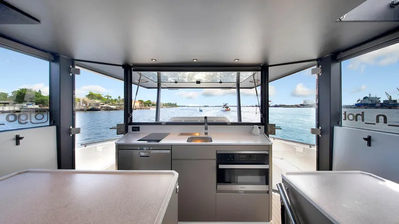 Go-n-hot Yacht Photos Pics 