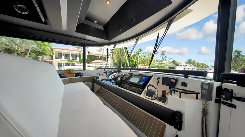 Go-n-hot Yacht Photos Pics 