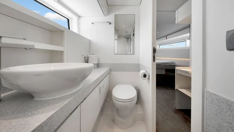 Go-n-hot Yacht Photos Pics 