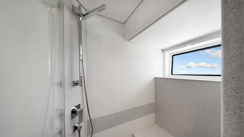 Go-n-hot Yacht Photos Pics 