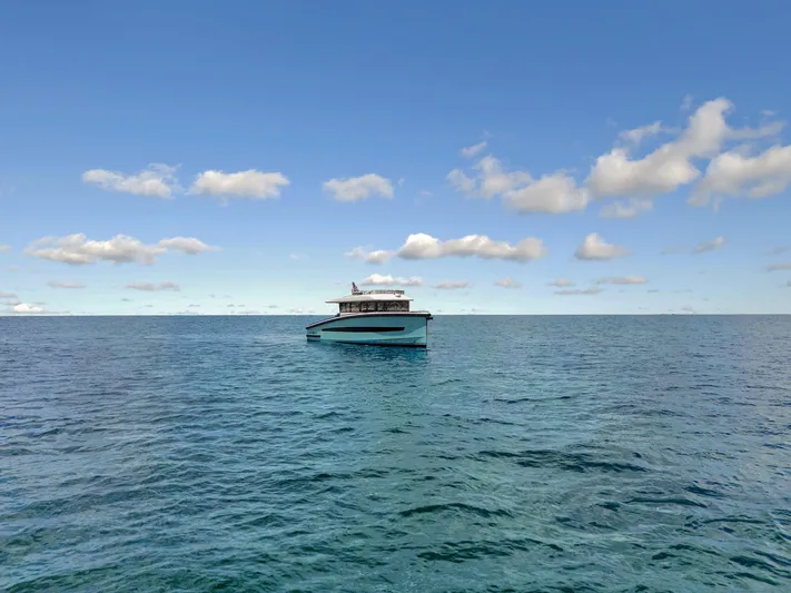 Go-n-hot Yacht Photos Pics 