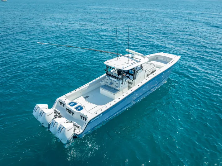  Yacht Photos Pics 2019 Freeman 42 boat on clear blue ocean water.