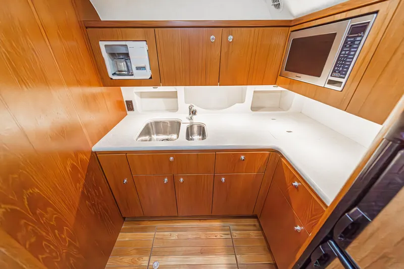 Vavoom! Yacht Photos Pics 