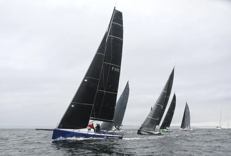 Manifest Yacht Photos Pics Sailboats racing in open water, featuring 2016 Offshore Racing Van Munster Boats Fred Barrett 35.