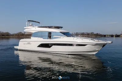 2022 Prestige 520 Fly