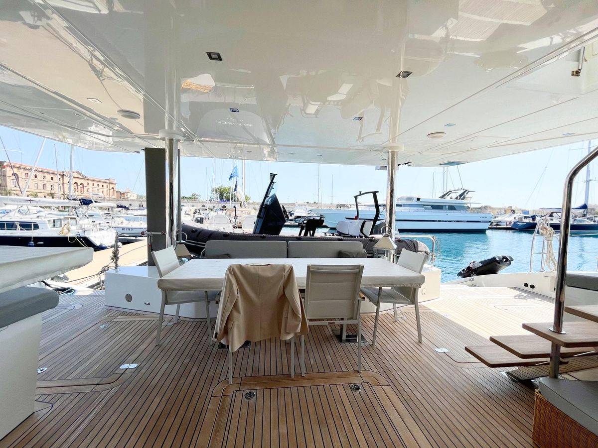 2015 Sunreef 76 