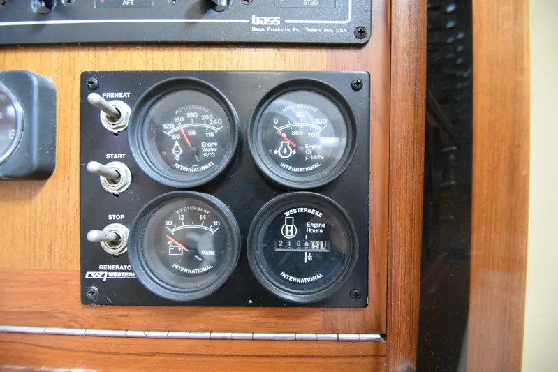 Second Half Yacht Photos Pics 