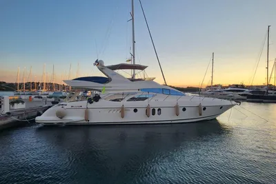 Azimut 62