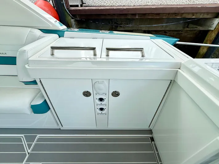  Yacht Photos Pics 2021 FORMULA 430 ASC - Image 11