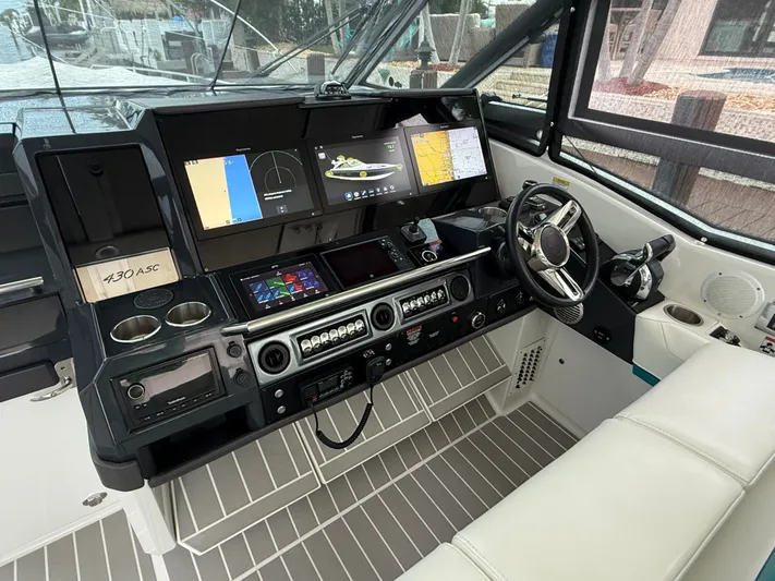  Yacht Photos Pics 2021 FORMULA 430 ASC - Image 4