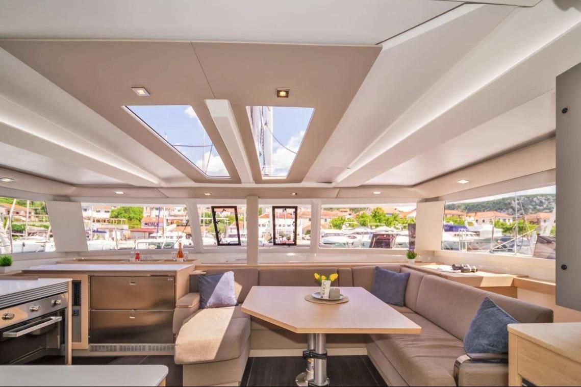 2025 Fountaine Pajot 45 