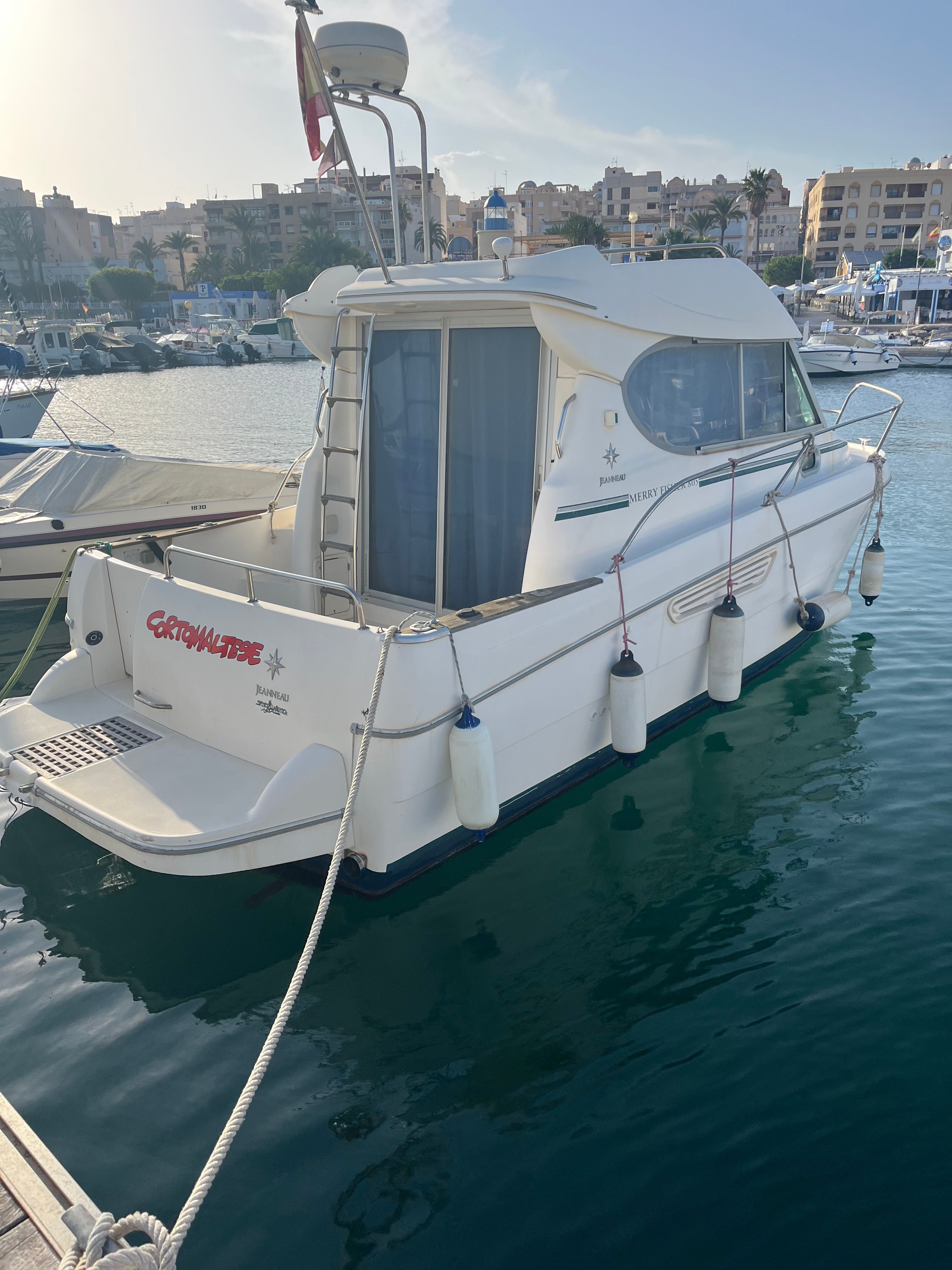 2004 Jeanneau Merry Fisher 805