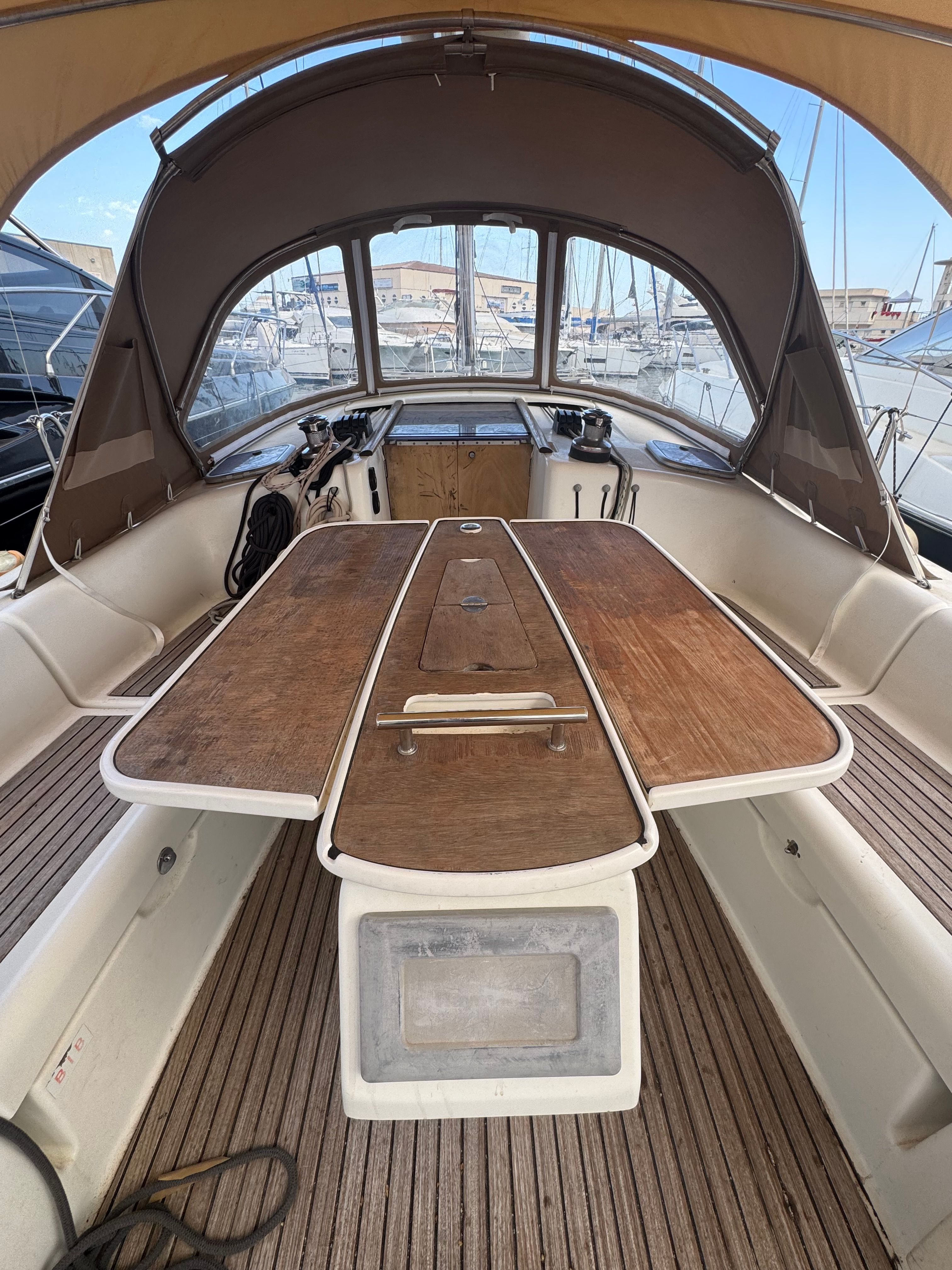 2011 Beneteau Oceanis 40