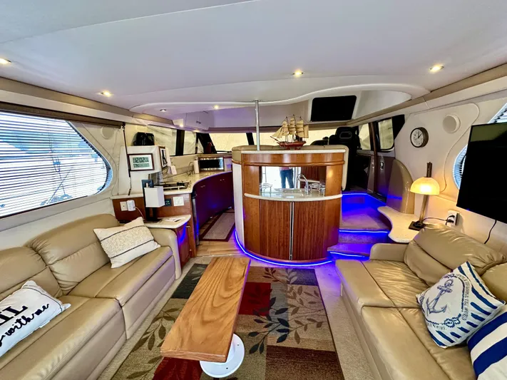 Journey Yacht Photos Pics Luxurious interior of a 1999 Carver 450 Pilothouse yacht with modern amenities.