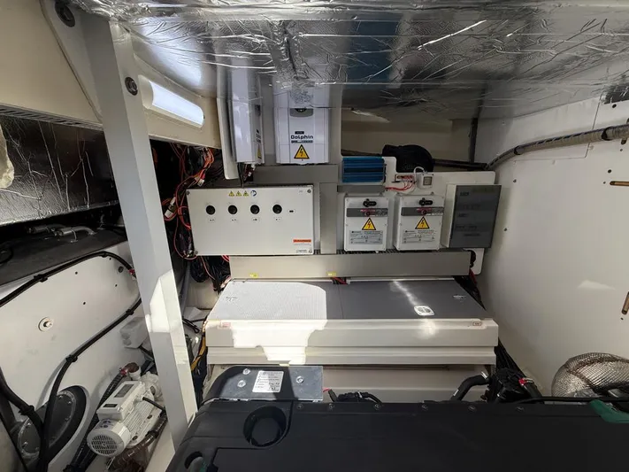 Happy Cay Yacht Photos Pics 