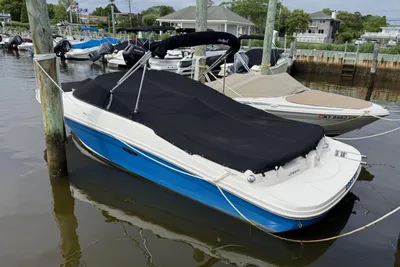 Sea Ray 205 Sport