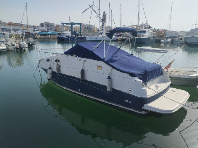 1999 Regal 2460 Regal