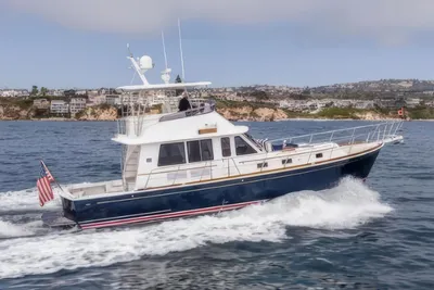 Grand Banks Eastbay Flybridge 47
