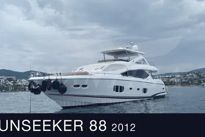 Sunseeker 88 Yacht