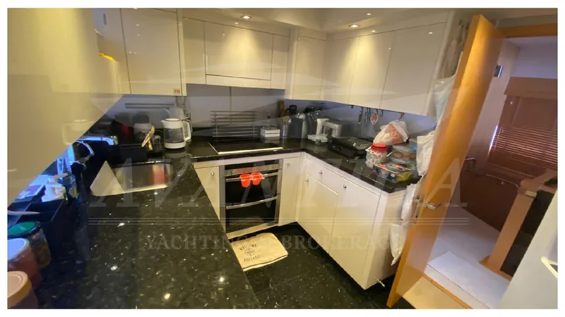  Yacht Photos Pics Sunseeker 88