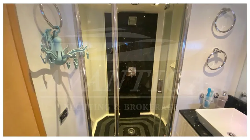  Yacht Photos Pics Sunseeker 88