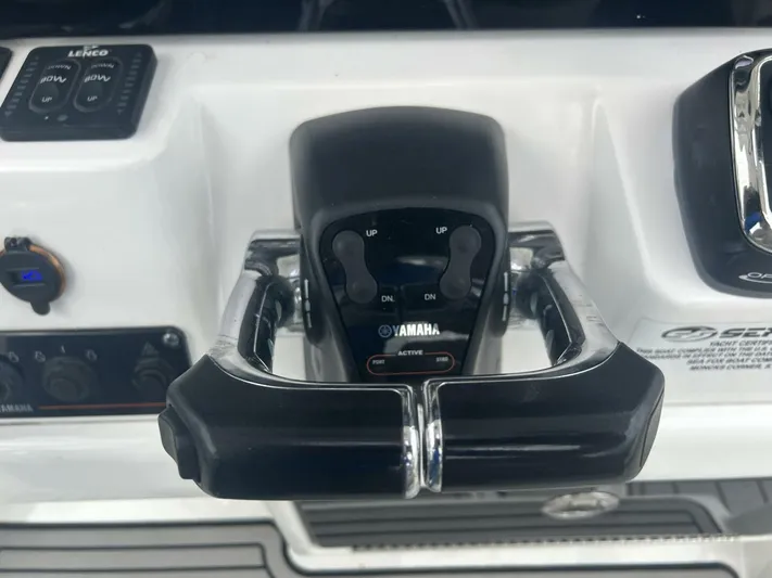  Yacht Photos Pics Yamaha throttle control on 2018 Sea Fox 288 Commander boat dashboard.