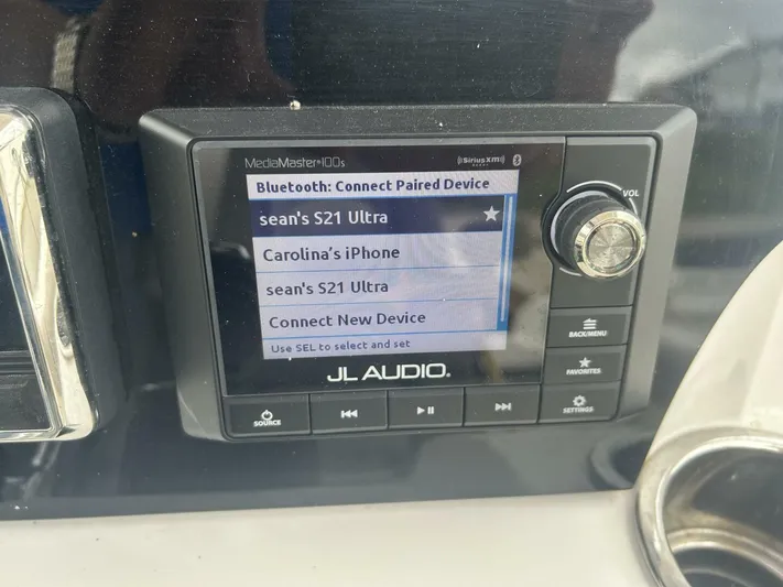  Yacht Photos Pics JL Audio Bluetooth device list on Sea Fox 288 Commander, 2018 model.