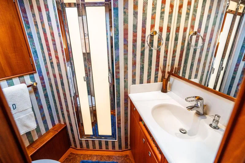 Sea D Yacht Photos Pics 