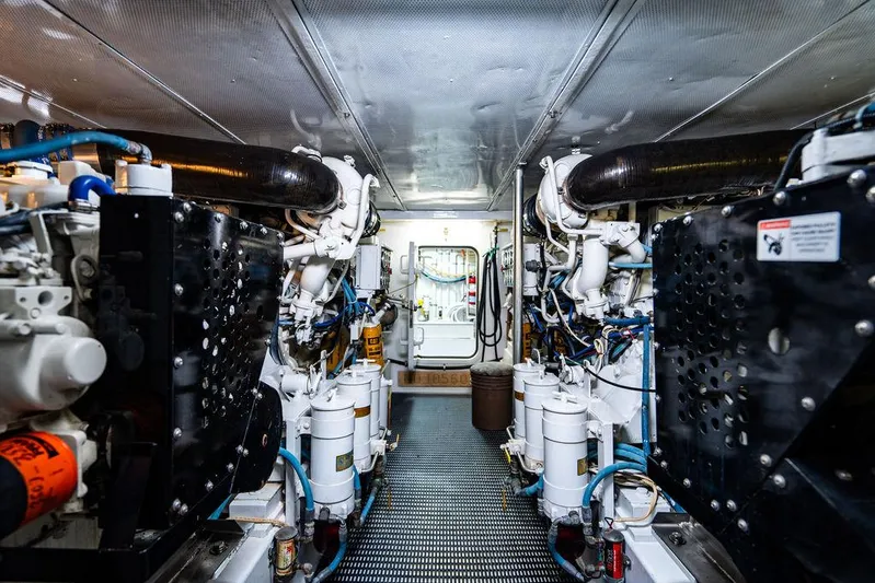 Sea D Yacht Photos Pics 