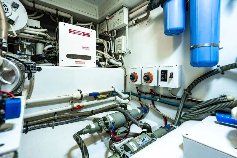 Sea D Yacht Photos Pics 