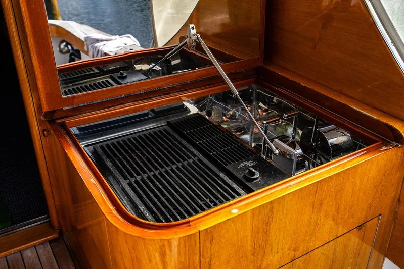 Sea D Yacht Photos Pics 