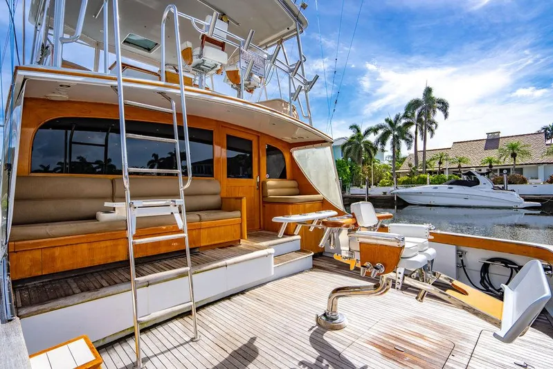 Sea D Yacht Photos Pics 