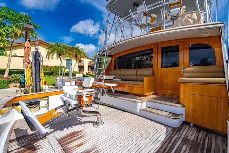 Sea D Yacht Photos Pics 