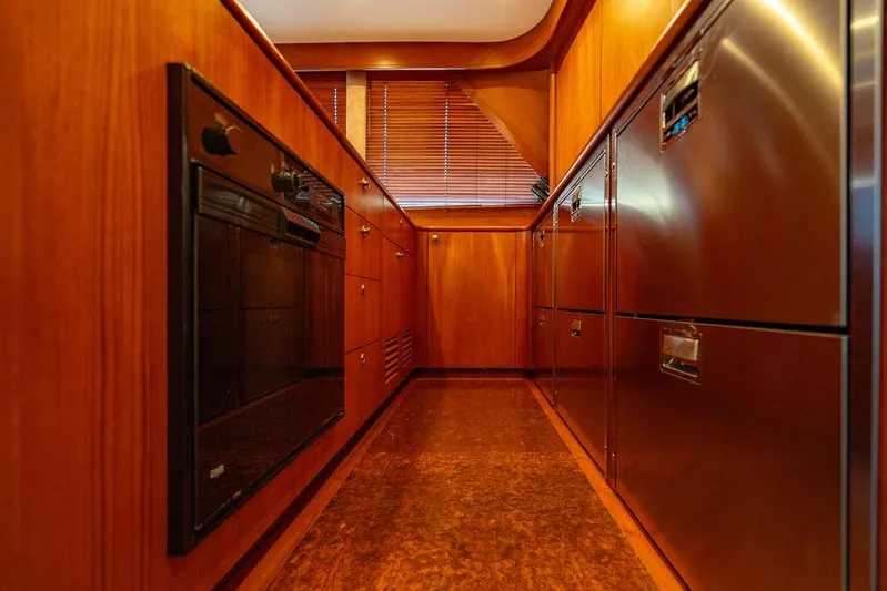 Sea D Yacht Photos Pics 