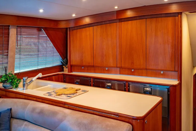 Sea D Yacht Photos Pics 