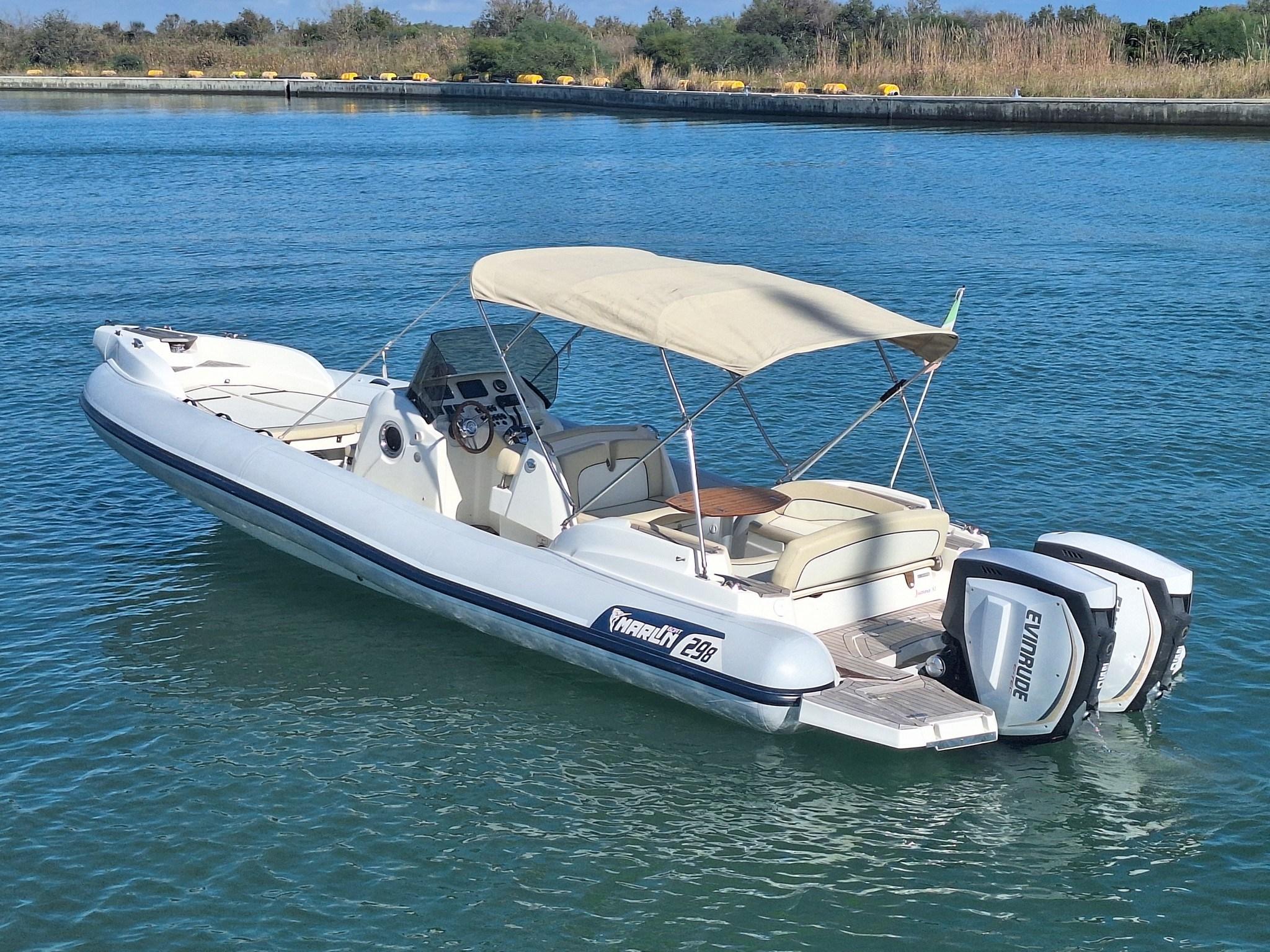 2018 Custom Marlin Boat 298 FB