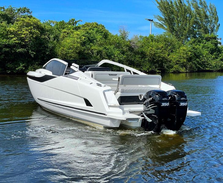 2021 Fairline F Line 33