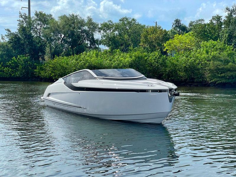 2021 Fairline F Line 33