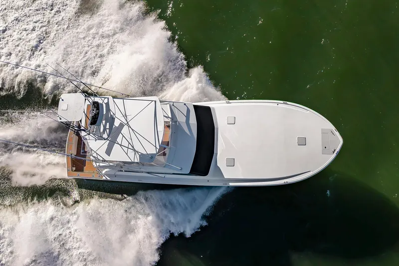 Ellie Wins Yacht Photos Pics 