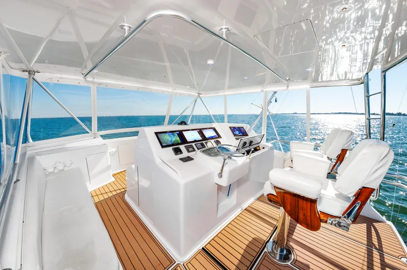 Ellie Wins Yacht Photos Pics 